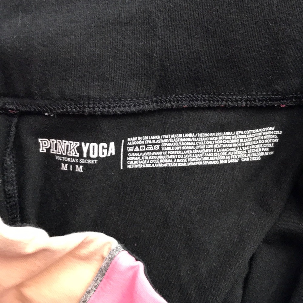 Victoria’s Secret PINK Capri Yoga Pants - Picture 3 of 4